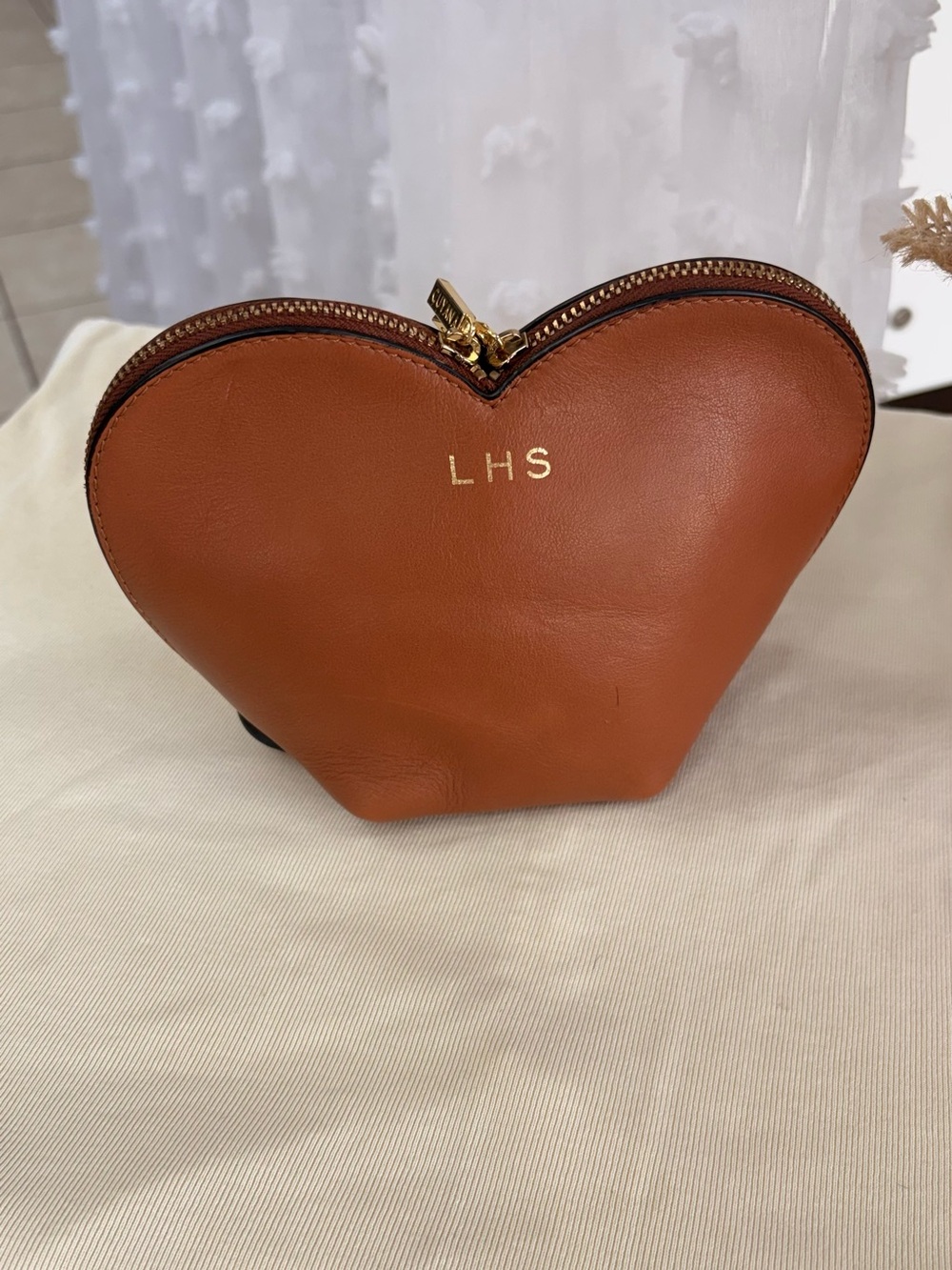 Cuyana caramel Leather Women’s Pouch